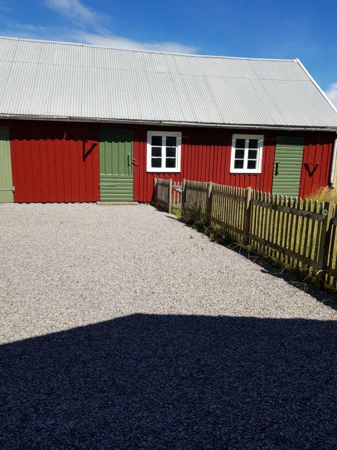 Vare 4 Vandrarhem Traslovslage Bagian luar foto